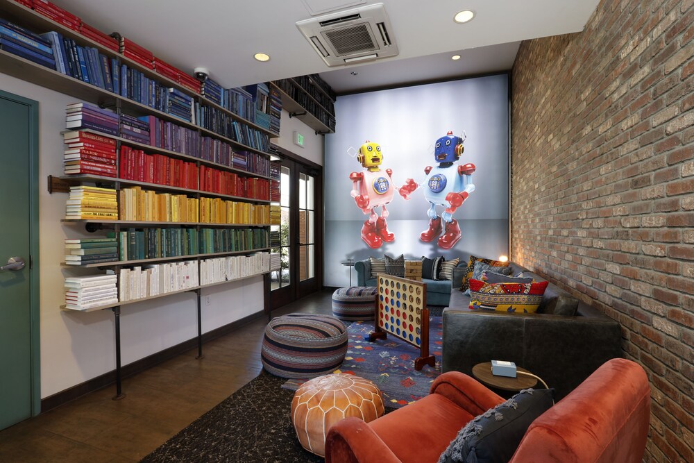 Moxy Santa Barbara - photo 18