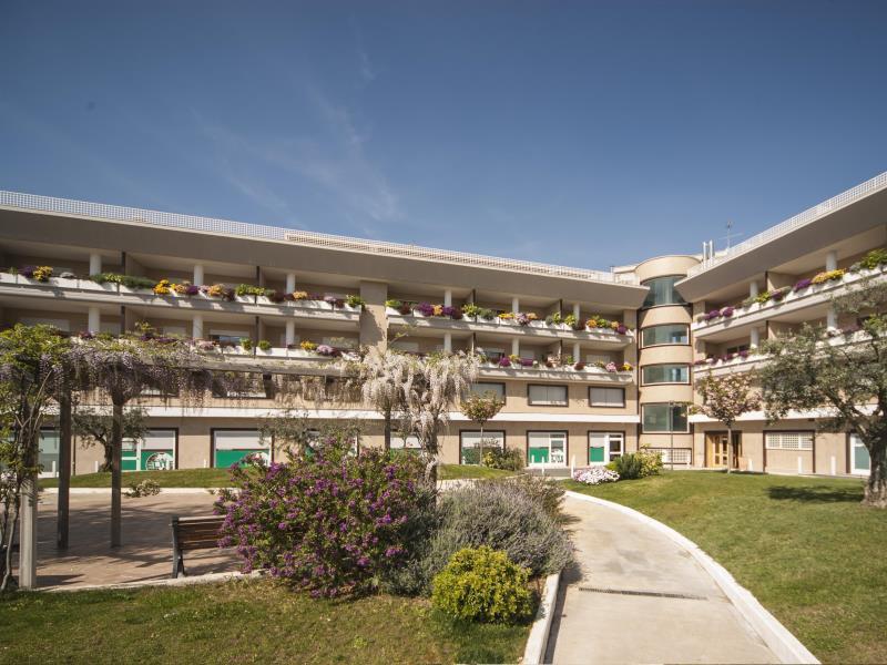 Axa Palace Da Vinci — hotel in Casal Palocco