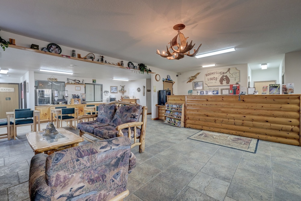 Booneslick Lodge of Neosho - photo 3