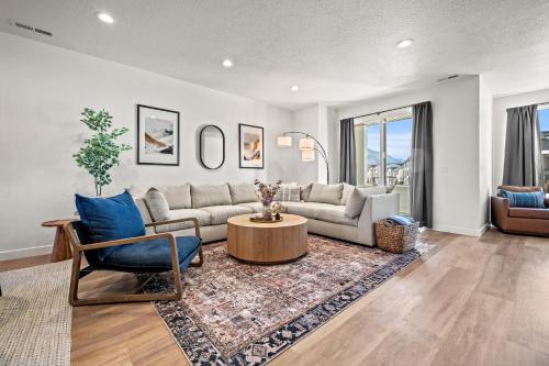 Snowbasin Retreat in Roam RO 5966 Wkly Disc — 4-Star Luxury Hotel in Mountain Green, United States