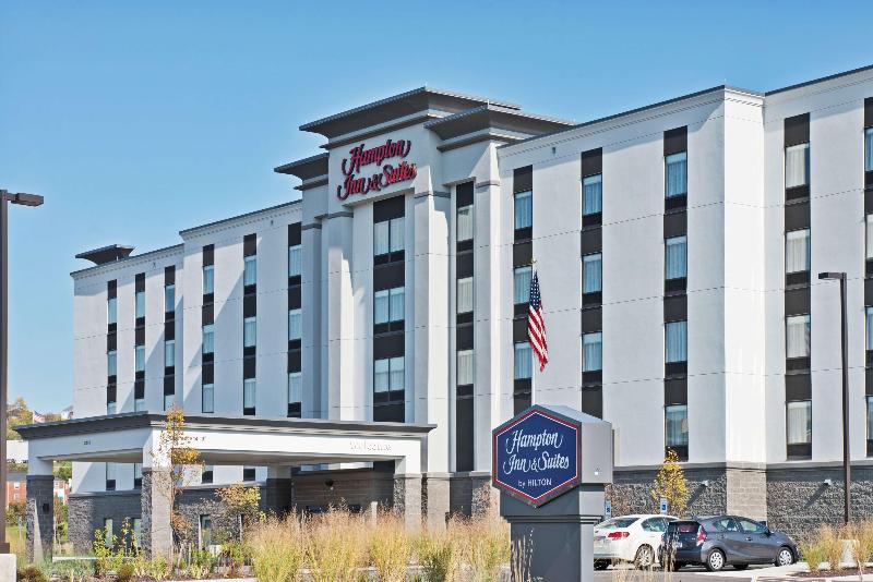 Hampton Inn & Suites North Huntingdon Irwin - photo 2