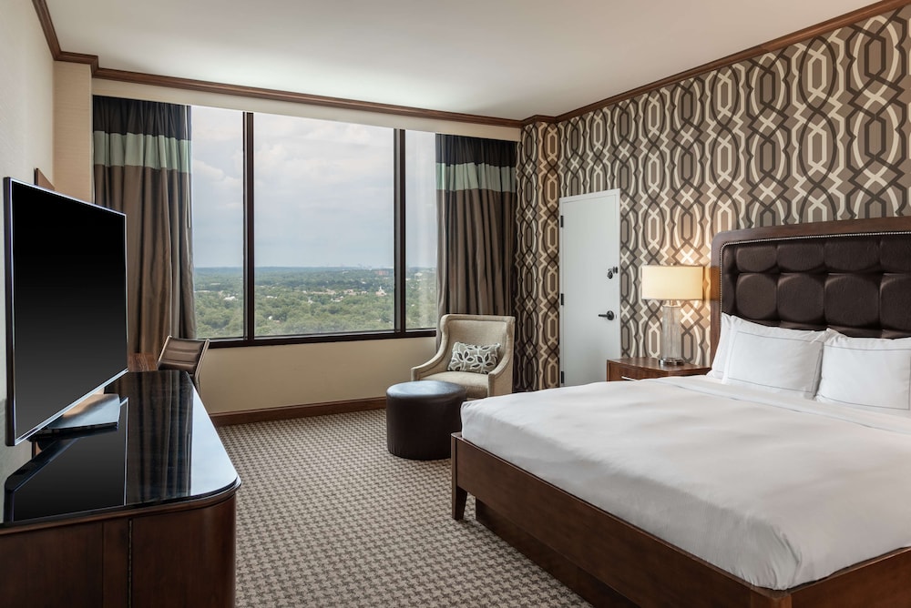 Hilton Alexandria Mark Center - photo 17