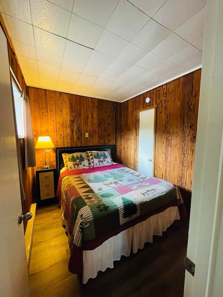 Riverfront Lodging - photo 9