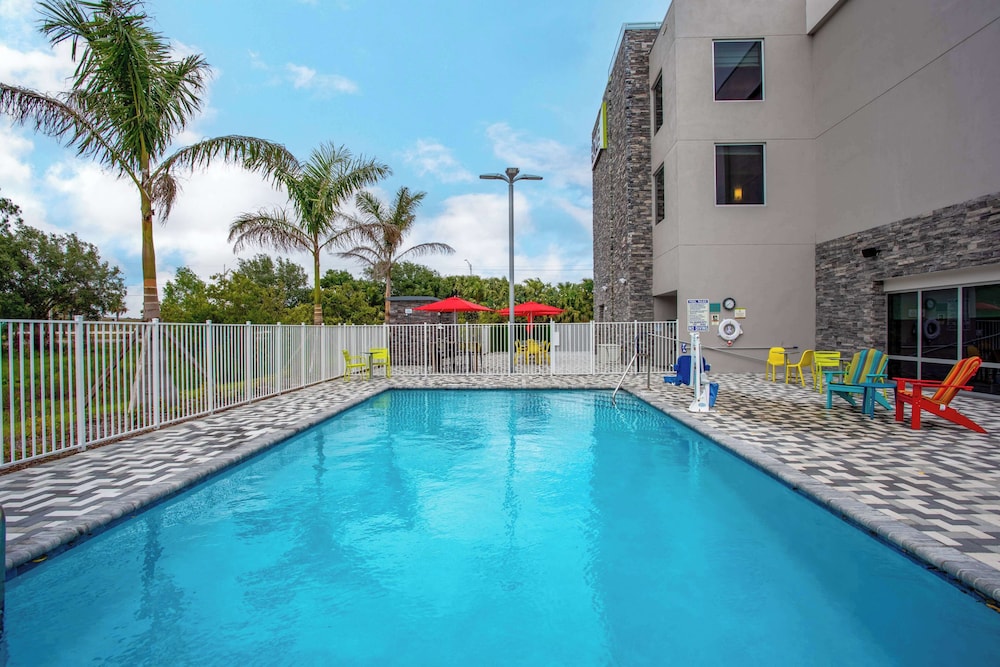 Home2 Suites by Hilton Vero Beach I 95 - photo 27