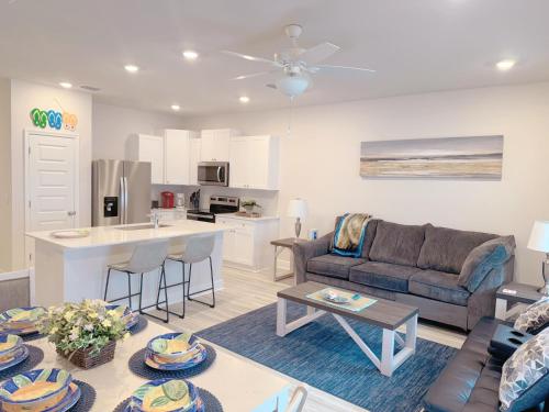 Wave of Gold brand new beautiful townhome 3bed room 3 bathroom — 4-Star Luxury Hotel in Gulf Breeze, United States