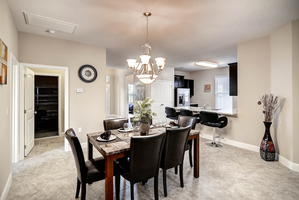4329ac Solterra Gated Resort 5 Bedroom Home by RedAwning - photo 7