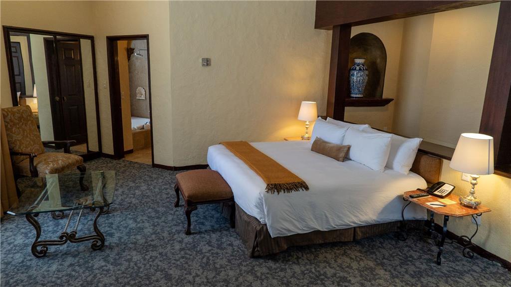 Governor Suite