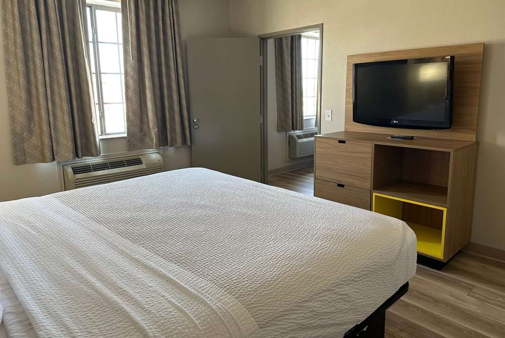 Days Inn by Wyndham Oklahoma City - photo 42