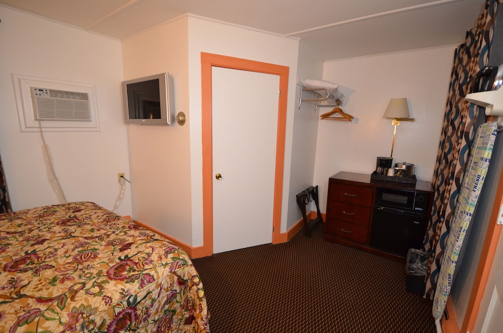 Williamstown Motel - photo 18