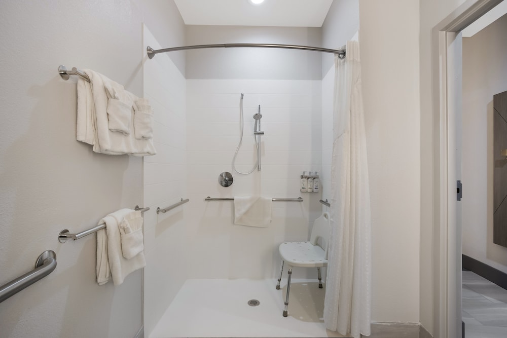 Holiday Inn Express Hotel & Suites PERRY by IHG - photo 28