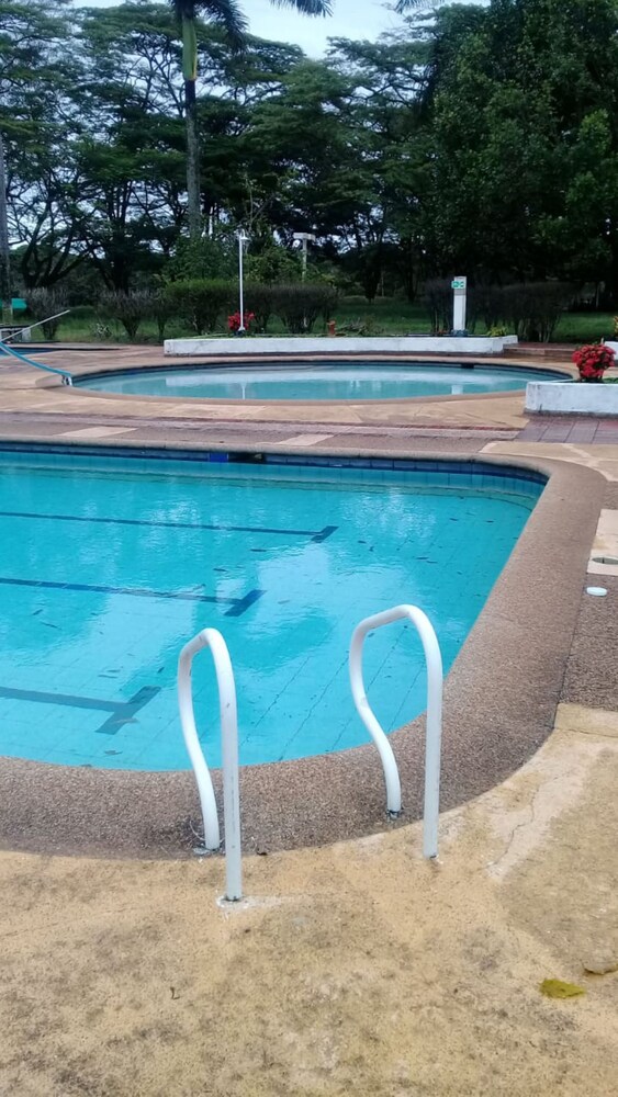 Centro Vacacional y de Eventos Araguaney — hotel in Acacias