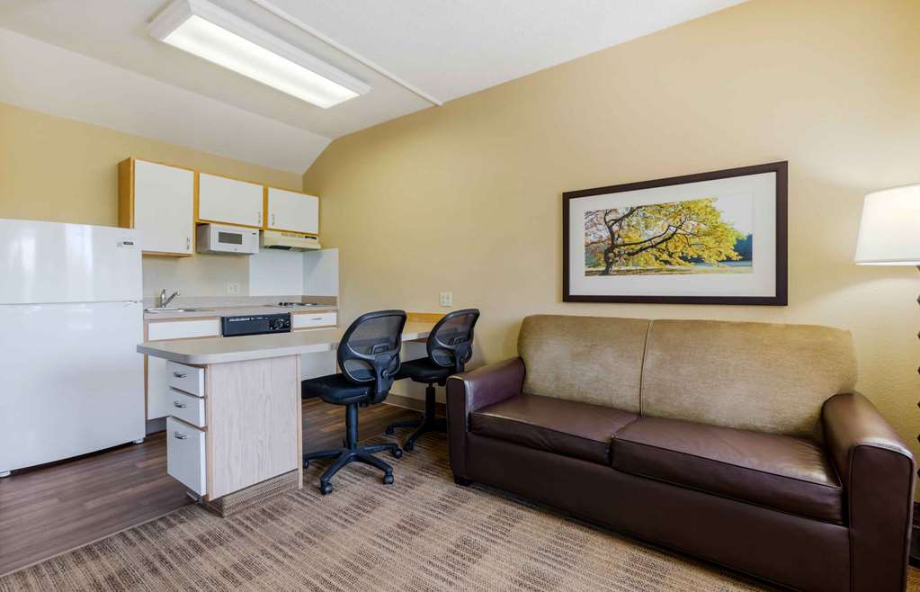 Extended Stay America Suites Phoenix Airport Tempe - photo 19