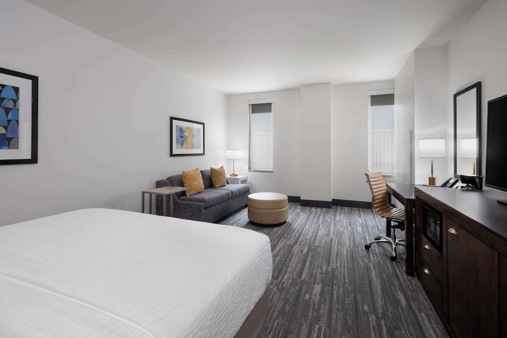 Hampton Inn & Suites Denver Downtown Convention Center - photo 24