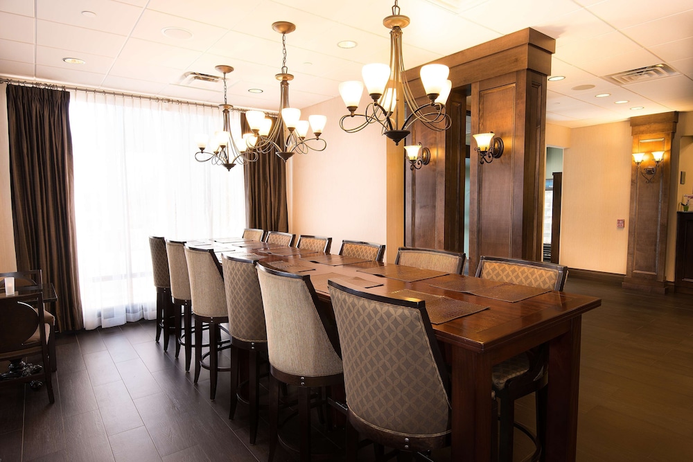 Hampton Inn Carlstadt At The Meadowlands - photo 5