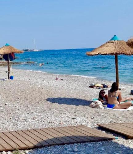 Spacious 2BR by Floisvos Beach Saltwater Balcony — 4-Star Luxury Hotel in Athens, Greece