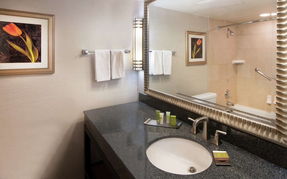 DoubleTree by Hilton Philadelphia West - photo 33