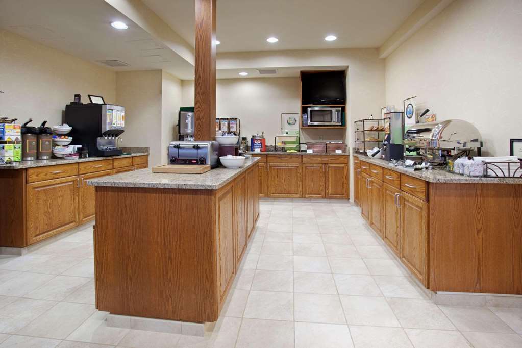 Country Inn & Suites by Radisson Greeley CO - photo 16