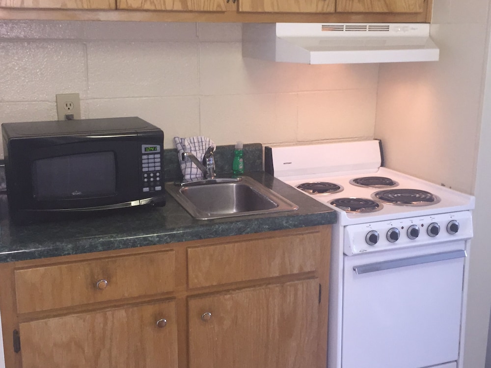 Admiral Motor Inn - photo 20