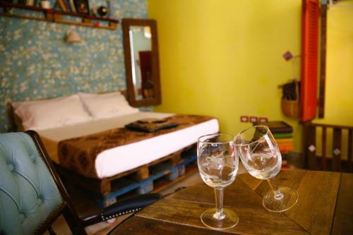 Famme Sta Cuiete Appartamento Napoli Centro — 4-Star Luxury Hotel in Naples, Italy