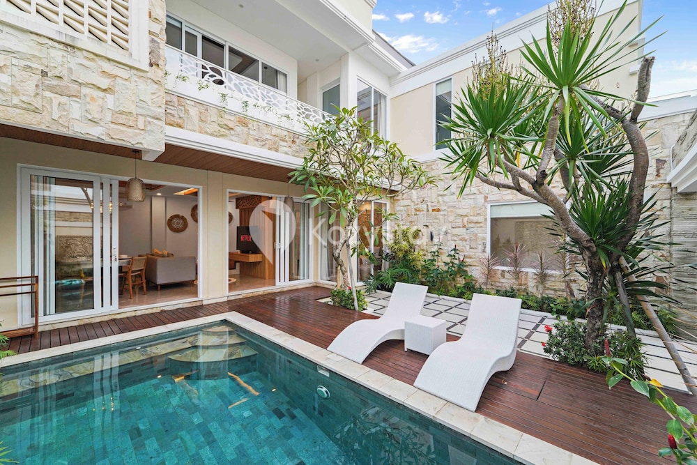 Agie Villa by Kozystay Canggu — 4-Star Luxury Hotel in Canggu, Indonesia