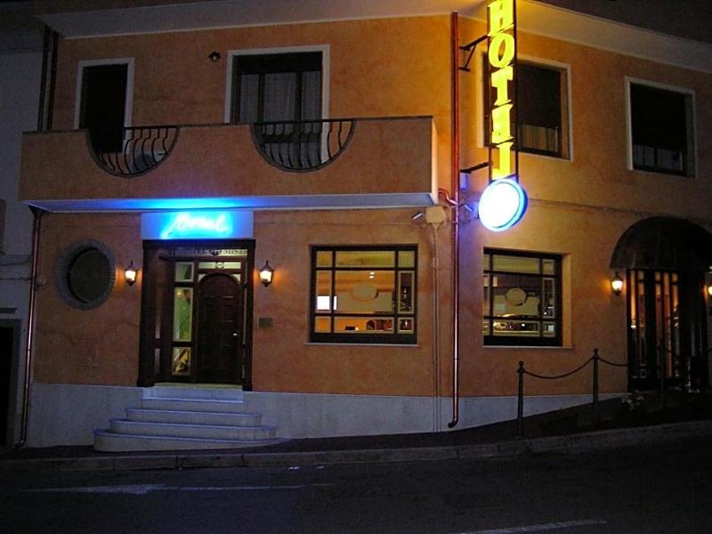 Hotel Mistral — Portoscuso — photo 3