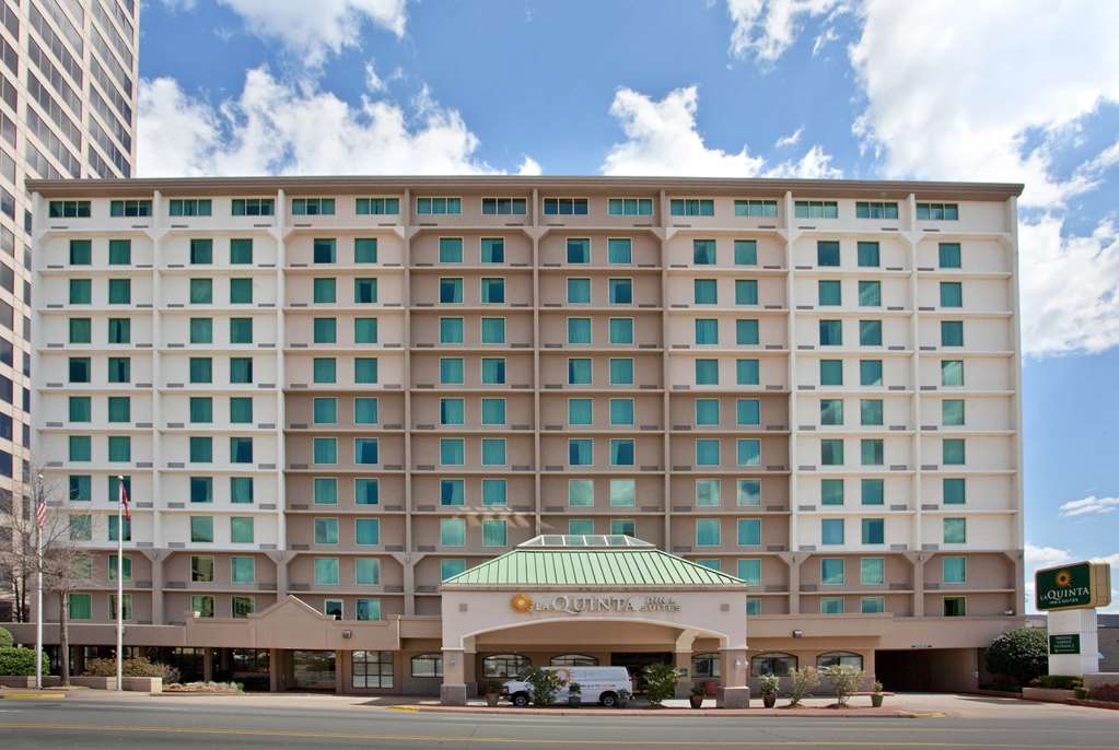 La Quinta Inn Suites Downtown Conference Center - photo 2