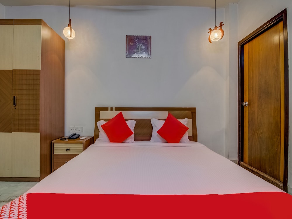 OYO Rooms Ballygunge South Point School