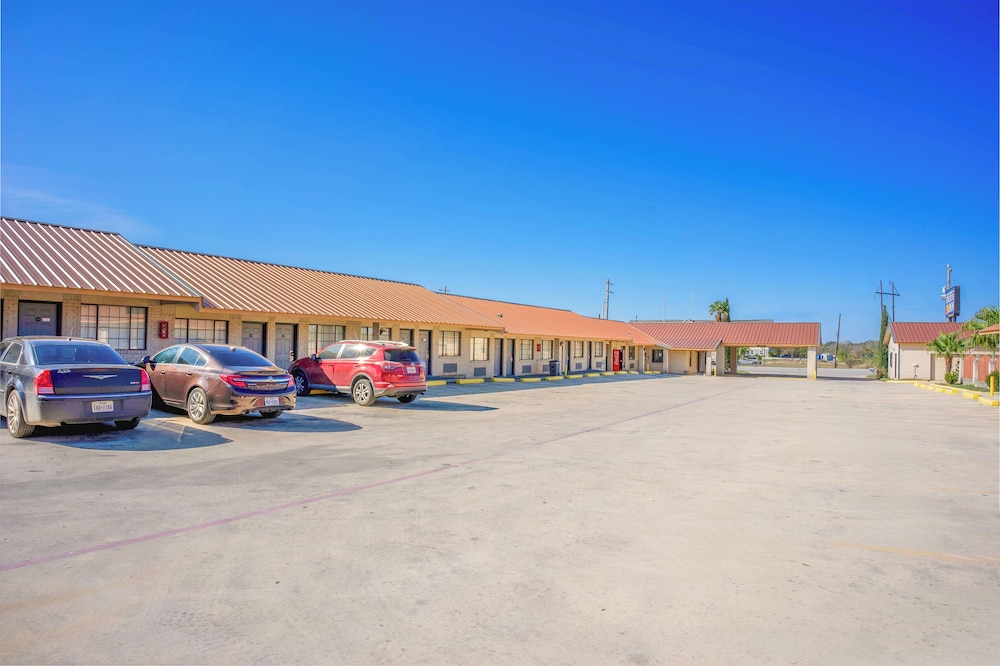 Pleasanton Executive Inn By OYO - photo 38