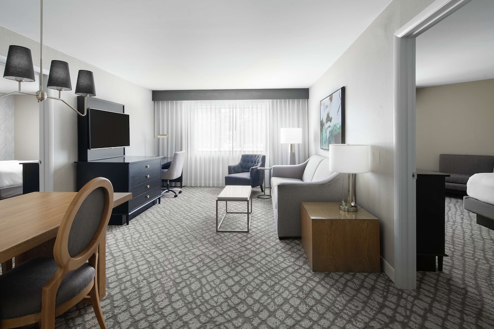 DoubleTree Suites by Hilton Charlotte SouthPark - photo 8