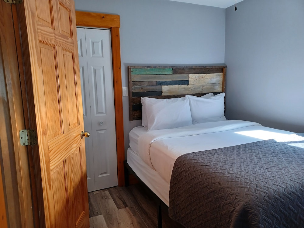 Alexanders Landing - photo 29