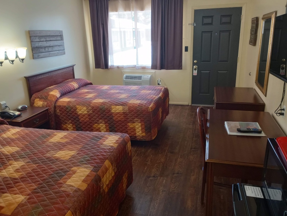 Yellow Diamond Inn - photo 12