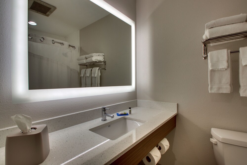Holiday Inn Express Lexington North Georgetown by IHG - photo 16