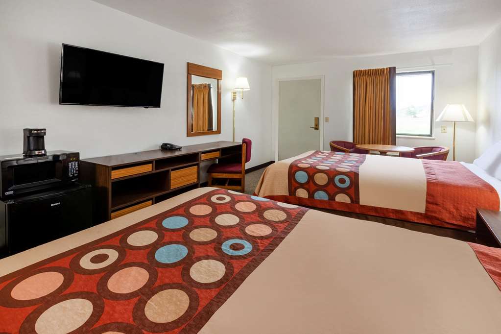 Super 8 by Wyndham Newcomerstown - featured photo