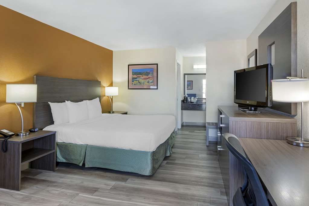 Best Western Superstition Springs Inn - photo 13