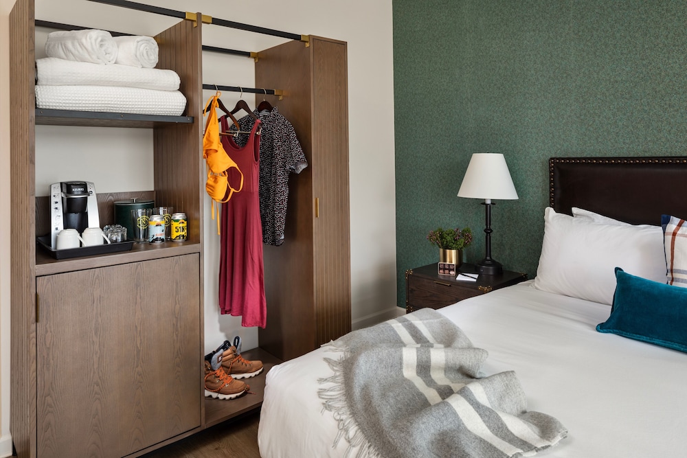 Landmark Inn - photo 6