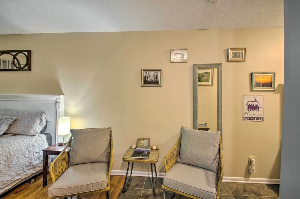 Wintergreen Resort Studio w Deck & Ski out Access - photo 4
