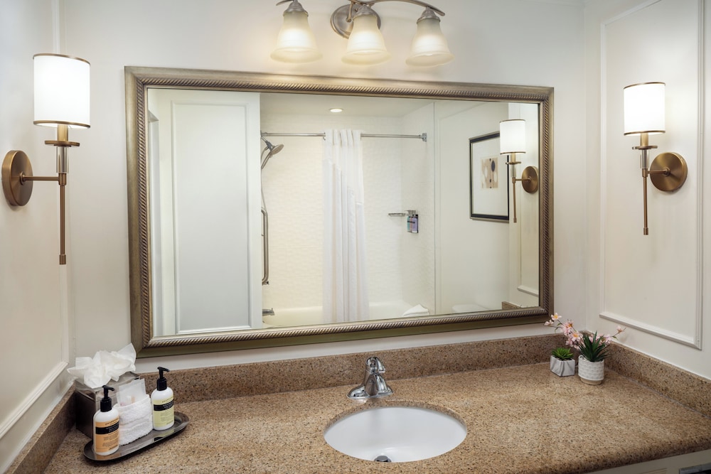 The Inn at Long Beach - photo 12