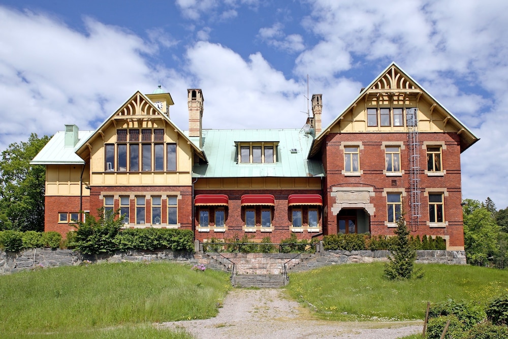 Pensionat Stenliden — hotel in Trollhaettan