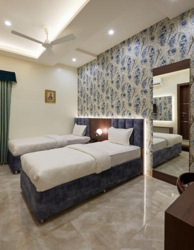 Hotel Rose Gold — hotel in Ahmadnagar