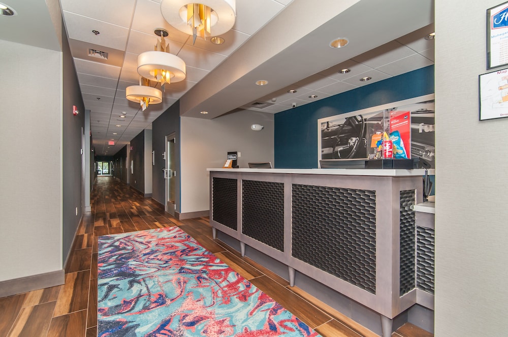 Hampton Inn Norwich - photo 6