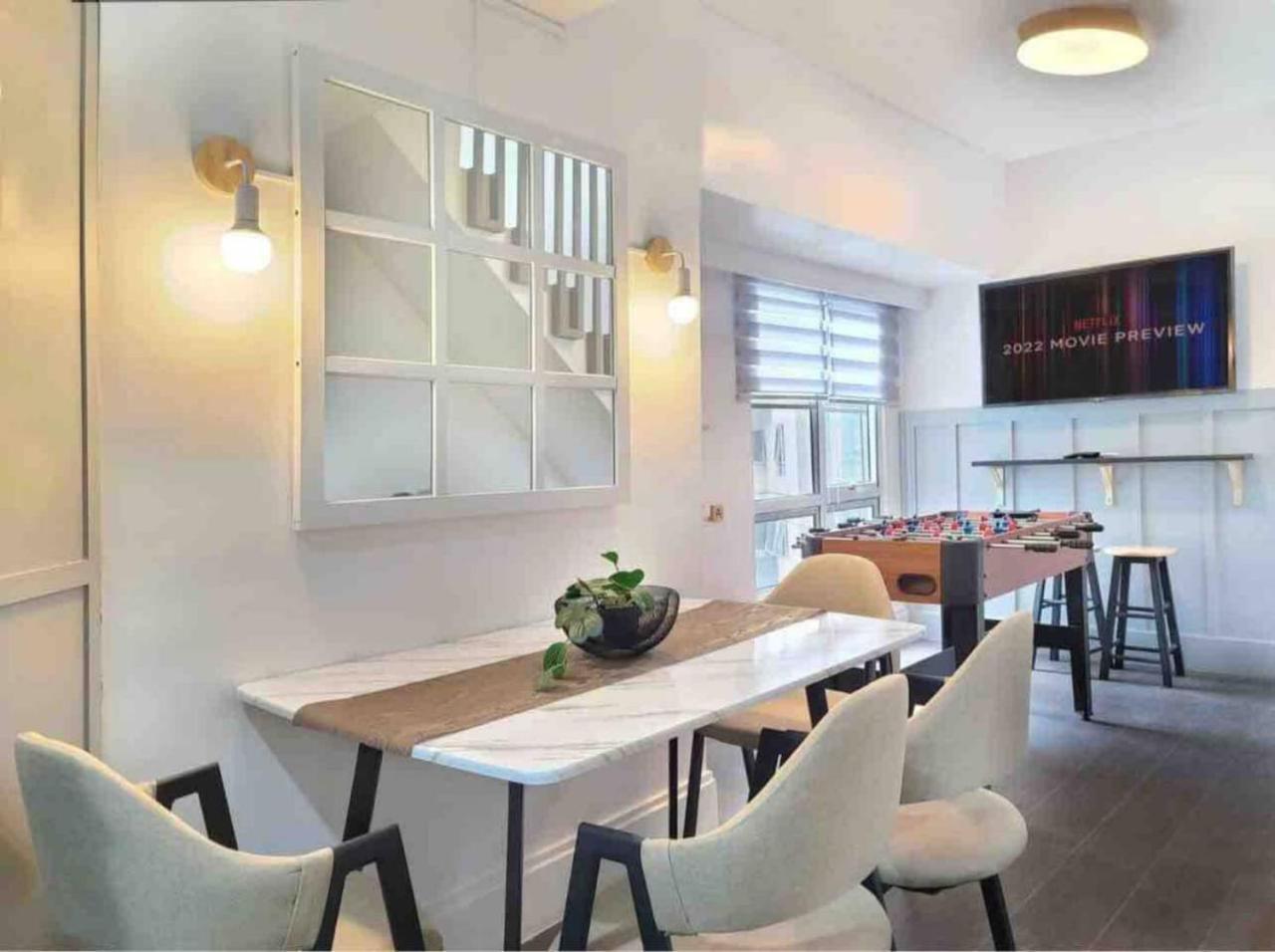 BGC Two Bedroom Condo with Game Room with 400mbps WiFi 09 — 4-Star Luxury Hotel in Manila, Philippines