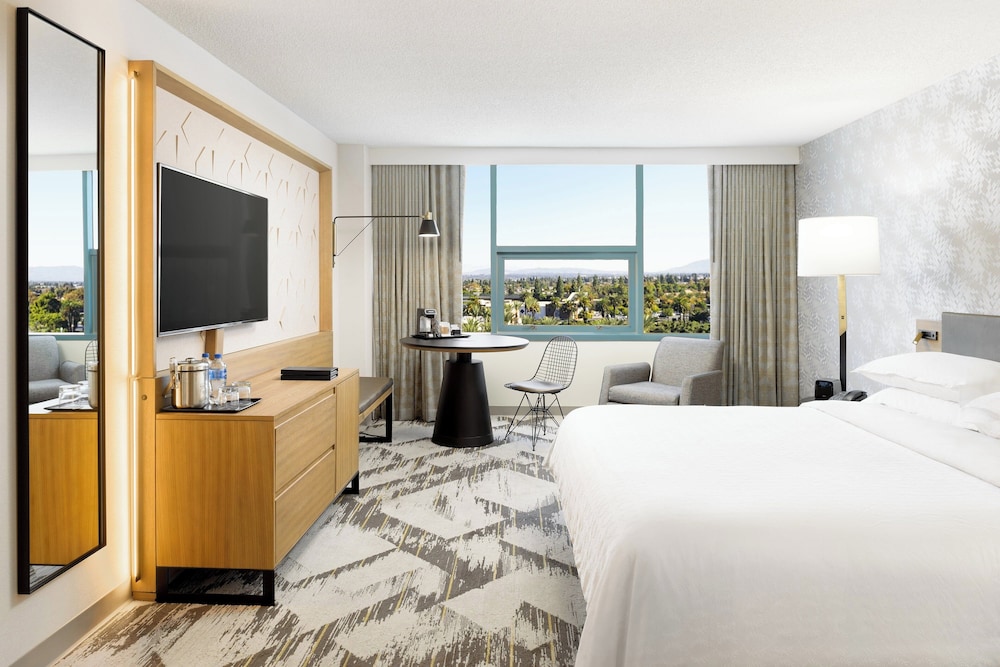 Sheraton Cerritos Hotel - photo 23