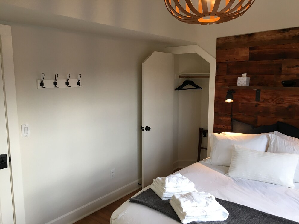 The Alberta Petite Hotel - photo 10