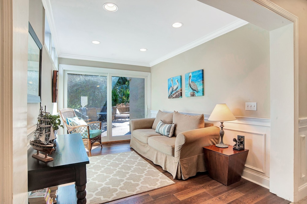 6 Windjammer Court at the Sea Pines Resort - photo 9