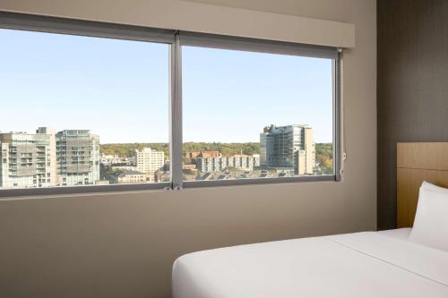 Hyatt Place Iowa City Downtown - photo 32