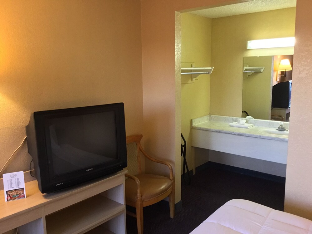 Minsk Hotels Extended Stay I 10 Tucson Airport - photo 6