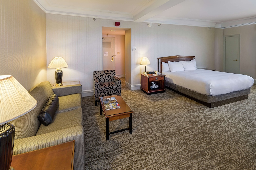 Hilton Cincinnati Netherland Plaza - photo 14