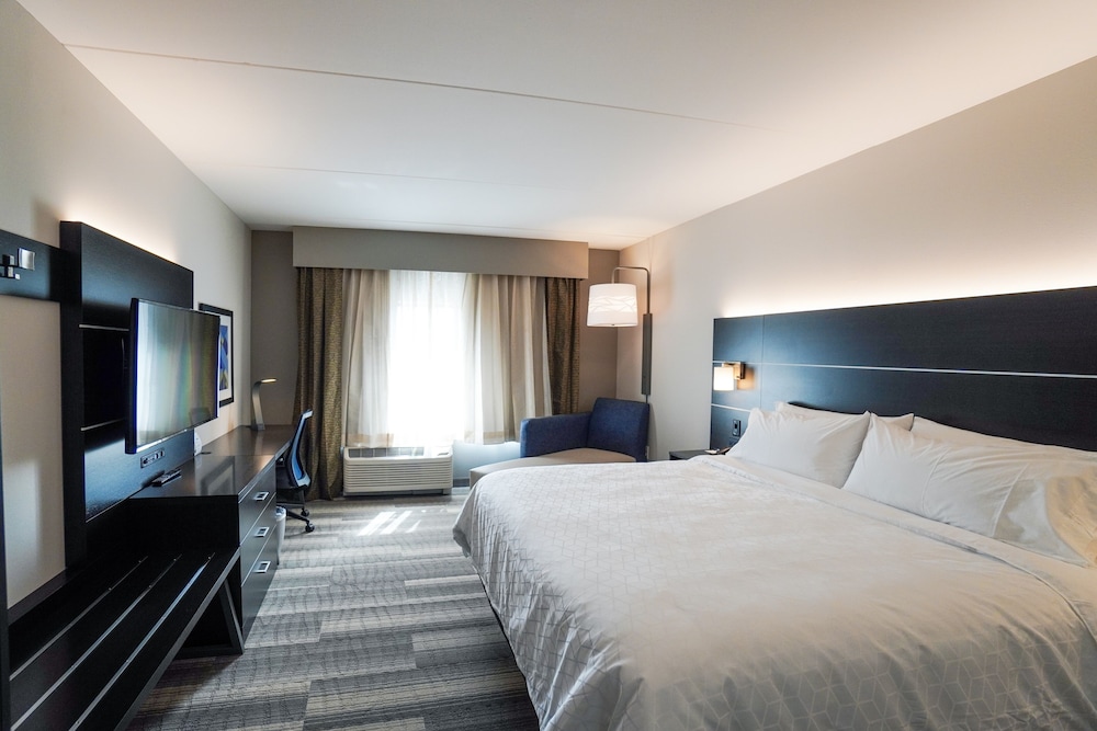Holiday Inn Express & Suites Franklin Berry Farms by IHG - photo 6