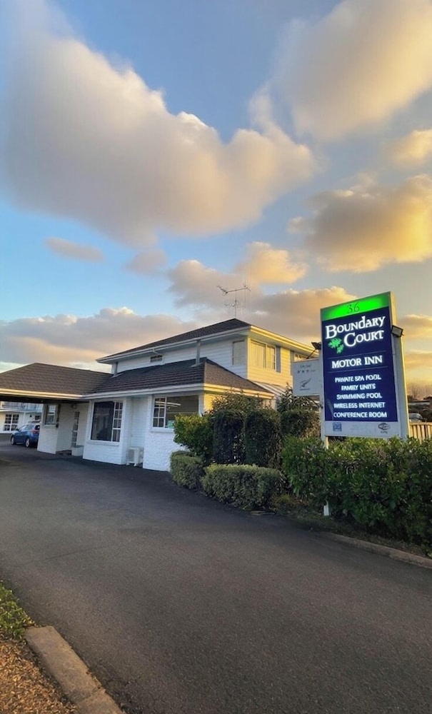 Boundary Court Motor Inn in Hamilton, New Zealand