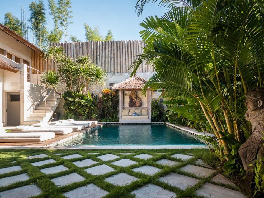 Villa Anggrek — 4-Star Luxury Hotel in Seminyak, Indonesia